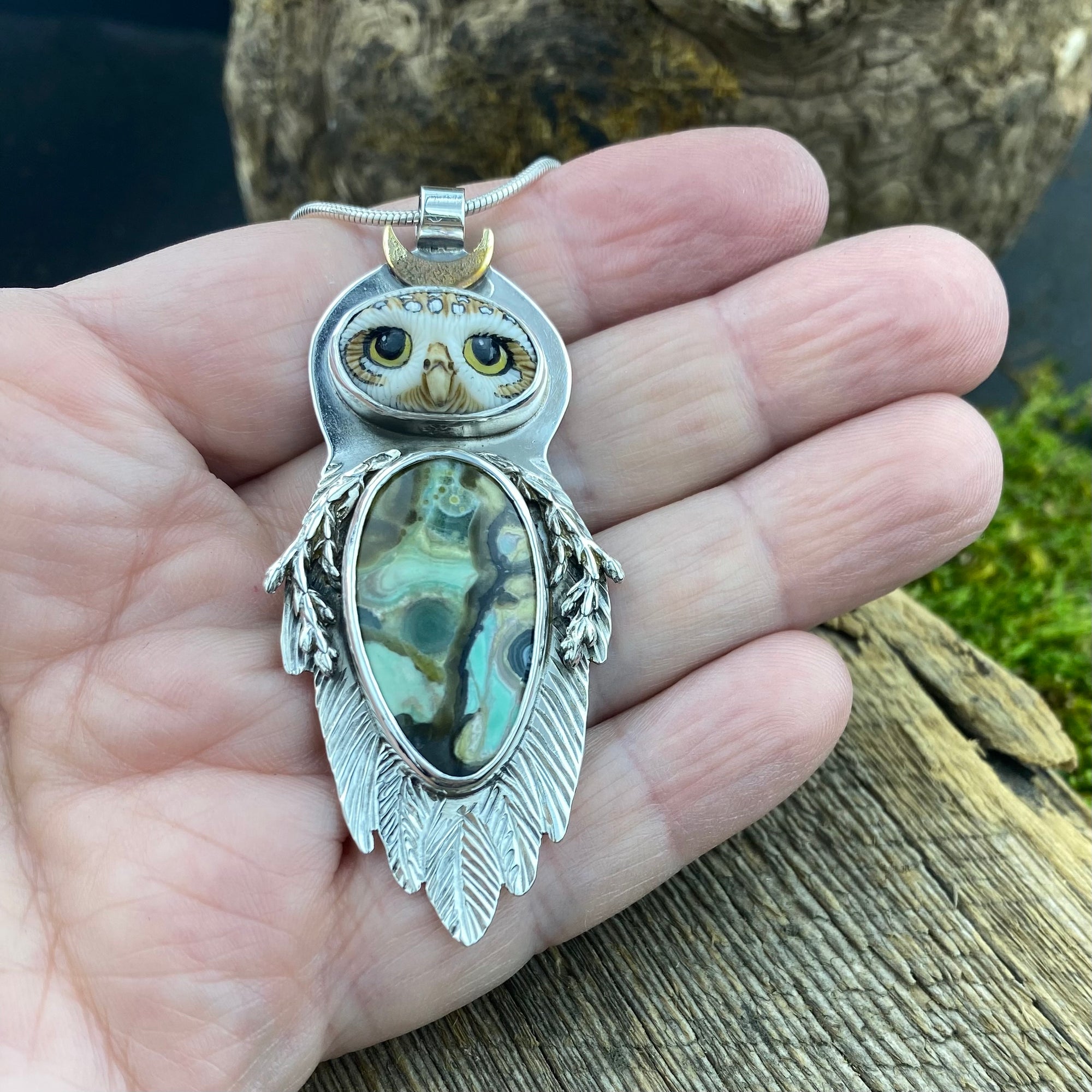 Burrowing Owl Goddess with Clay Canyon Variscite