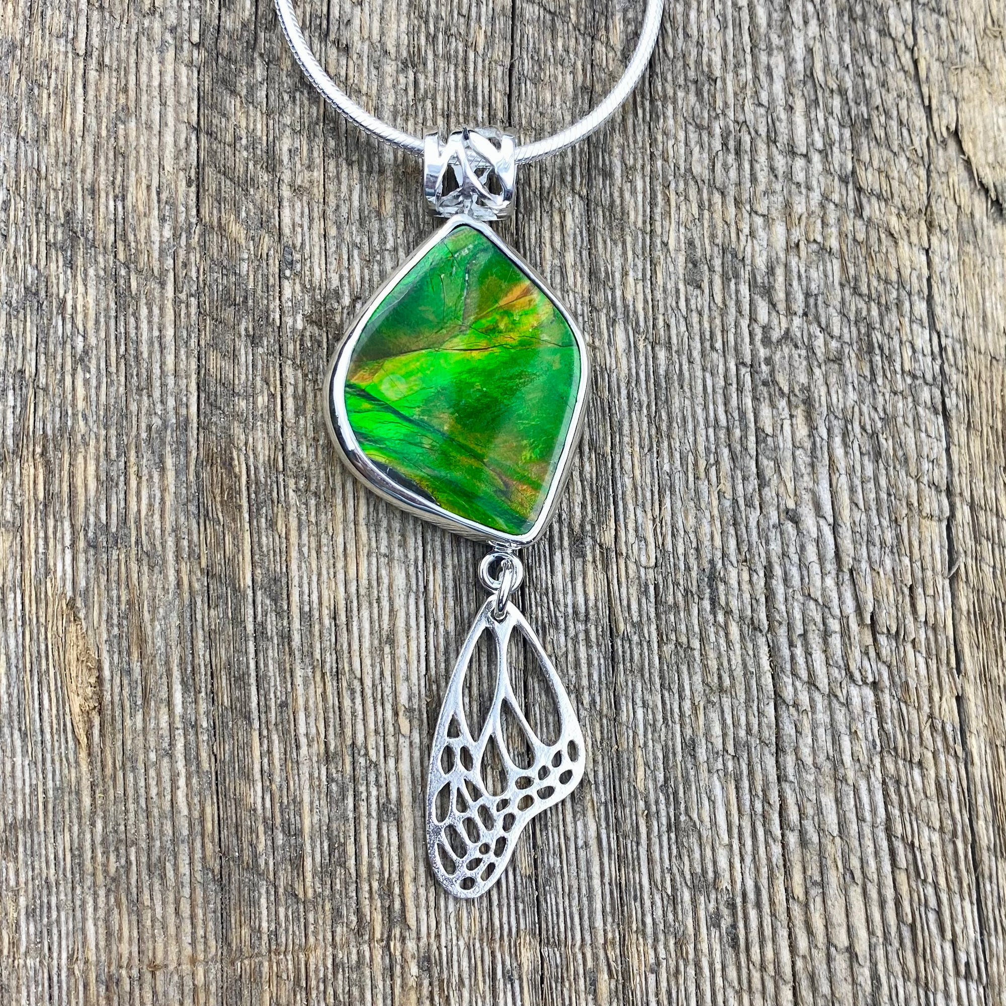 Ammolite Metamorphosis pendant