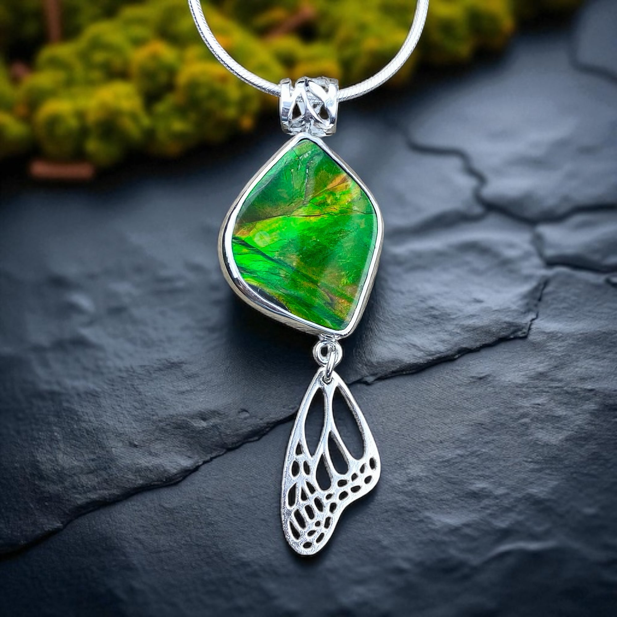 Ammolite Metamorphosis pendant