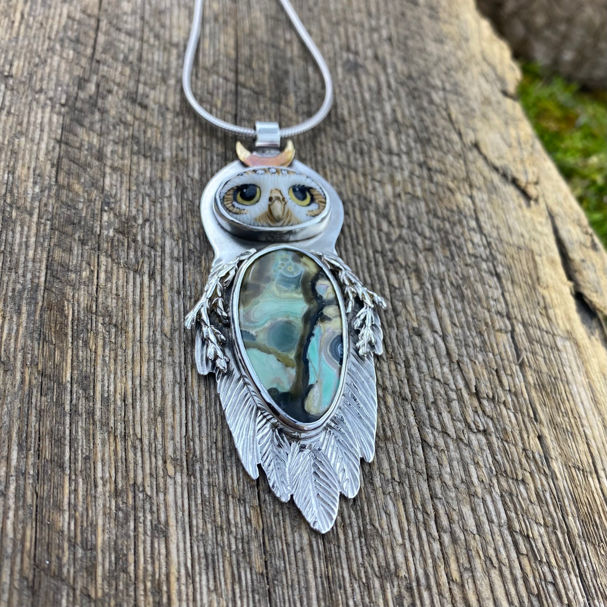 Burrowing Owl Goddess with Clay Canyon Variscite