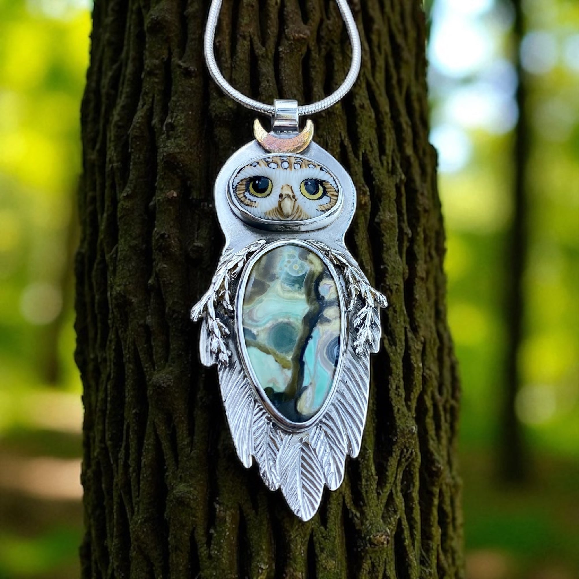 Burrowing Owl Goddess with Clay Canyon Variscite