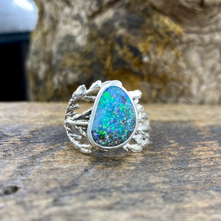 Bright Sparkly blue/green fire Boulder Opal Cedar Ring