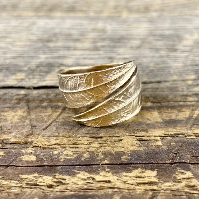 Willow Leaf Ring in Bronze
