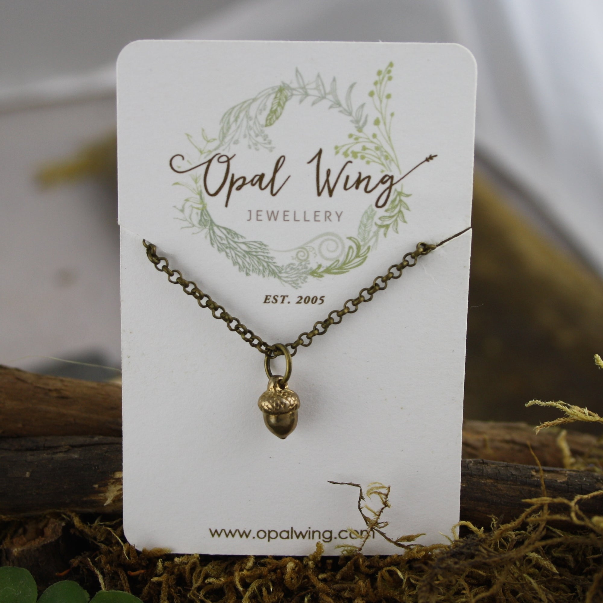 Acorn Pendant in bronze