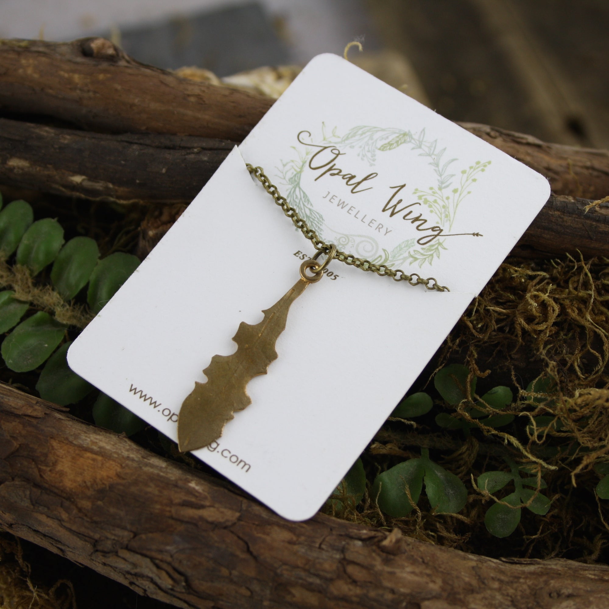 Dandelion Leaf Pendant in Bronze